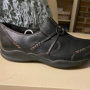 Clark's Leather Shoes - Women's - Barely Worn!